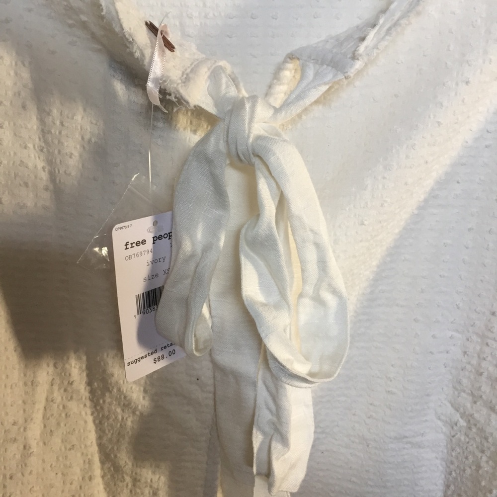 Free People | Textured Crop Blouse w SplitTie Back - Picture 4 of 8